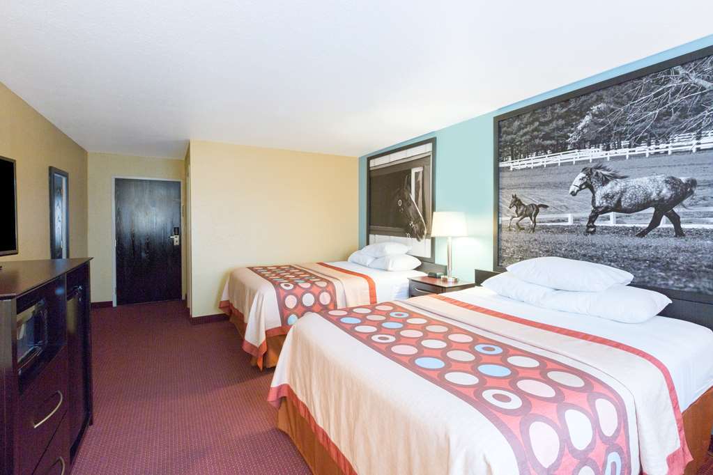 Hotel Super 8 By Wyndham Richmond Habitación foto